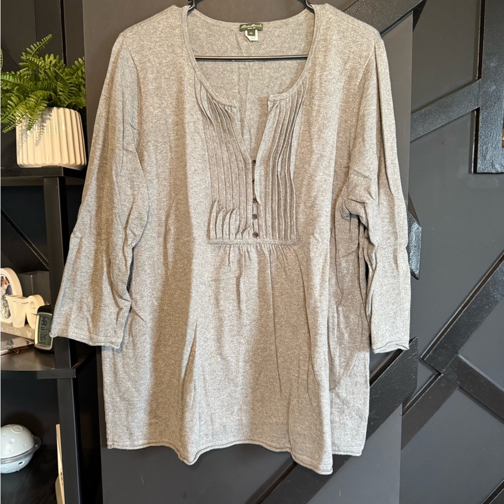 Eddie Bauer Gray 3/4 Sleeve Top with Button Detail Women’s Size 2XL